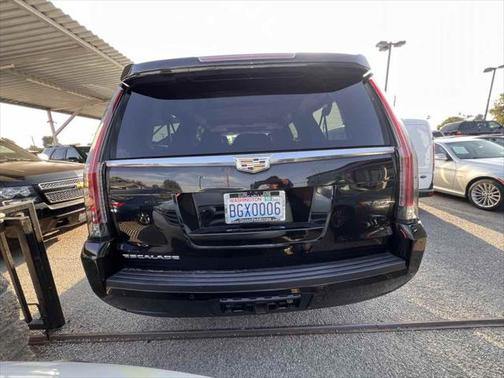 2017 Cadillac Escalade ESV Luxury