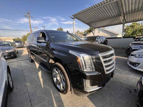 2017 Cadillac Escalade ESV Luxury