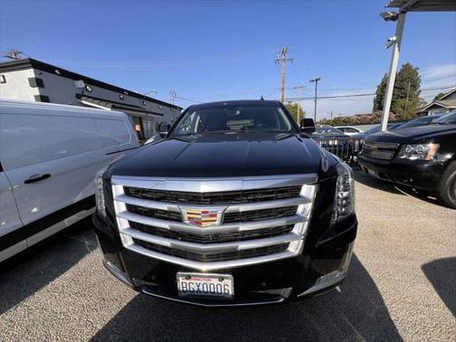 2017 Cadillac Escalade ESV Luxury