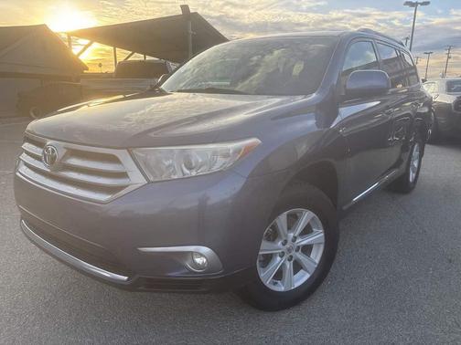 2013 Toyota Highlander SE