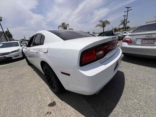 2014 Dodge Charger SE