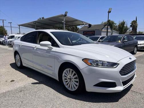 2016 Ford Fusion Hybrid SE