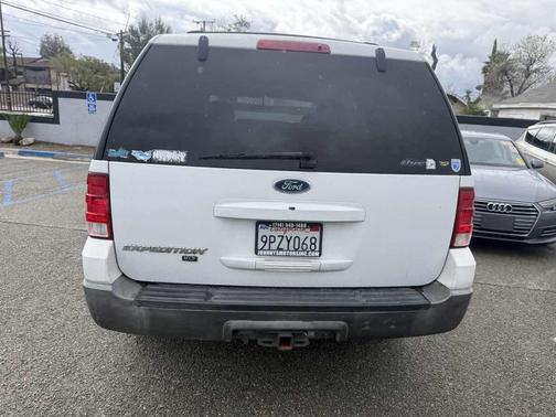 2003 Ford Expedition Base