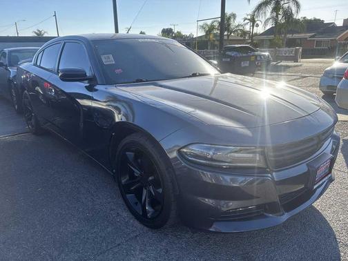 2017 Dodge Charger SXT