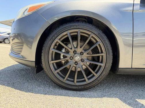 Magnetic Metallic 2018 Ford Focus SE