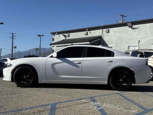 2016 Dodge Charger SXT