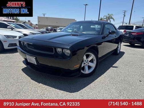 Black 2013 Dodge Challenger SXT