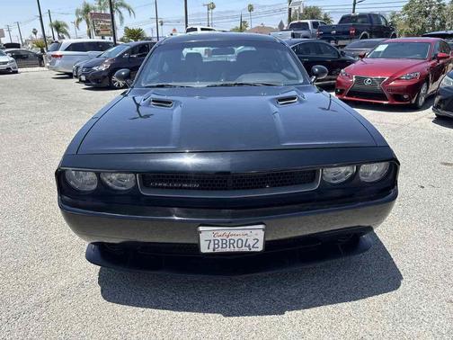 Black 2013 Dodge Challenger SXT