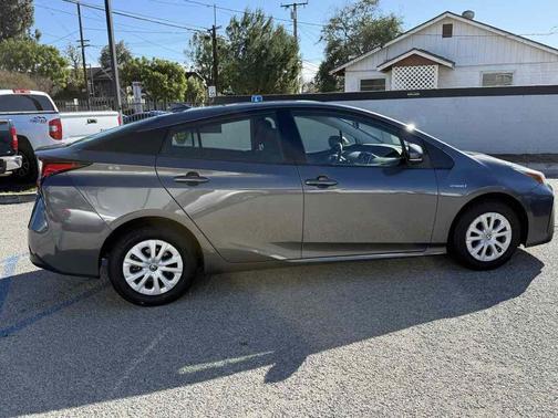 2019 Toyota Prius XLE