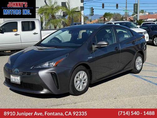 2019 Toyota Prius XLE