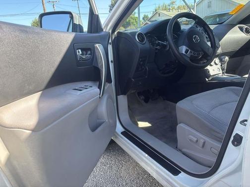 2013 Nissan Rogue SV
