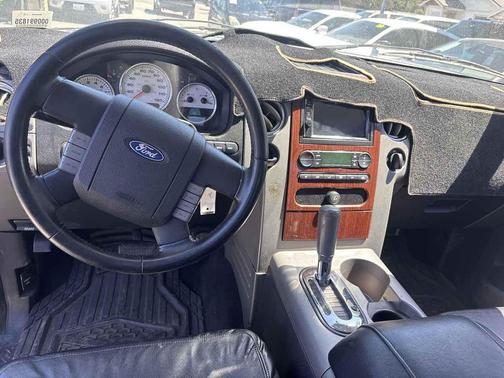 2005 Ford F-150 XLT SuperCrew