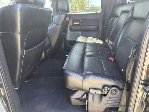 2005 Ford F-150 XLT SuperCrew