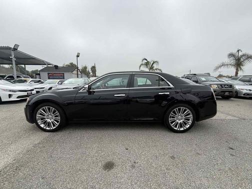 2012 Chrysler 300C Base