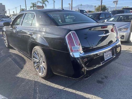 2012 Chrysler 300C Base