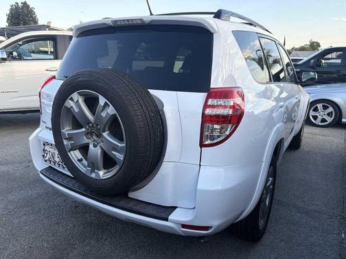 2009 Toyota RAV4 Sport