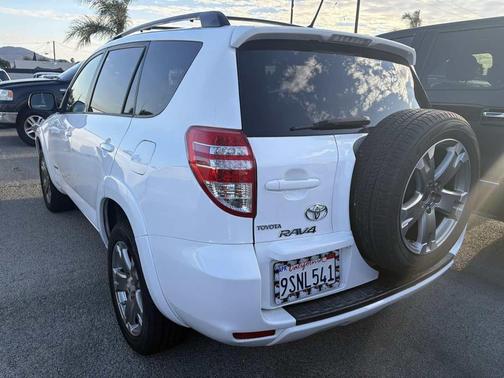 2009 Toyota RAV4 Sport