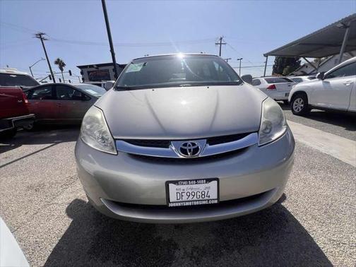 2008 Toyota Sienna XLE