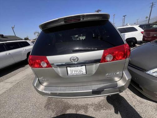 2008 Toyota Sienna XLE