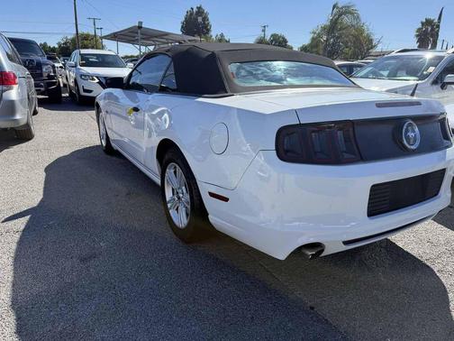 2014 Ford Mustang V6 Premium