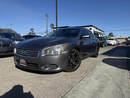 2014 Nissan Maxima S