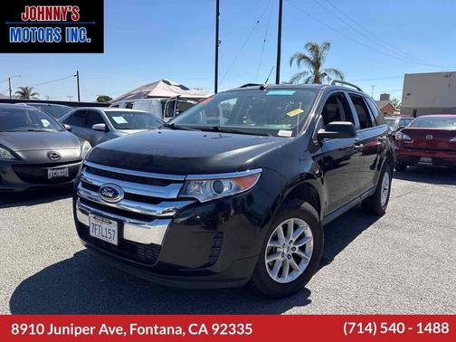Tuxedo Black Metallic 2014 Ford Edge SE