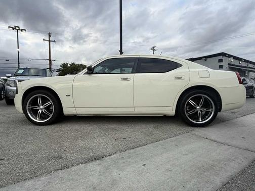 Cool Vanilla 2008 Dodge Charger Base