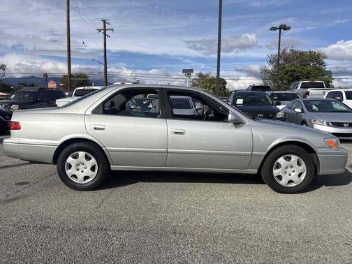 2000 Toyota Camry LE