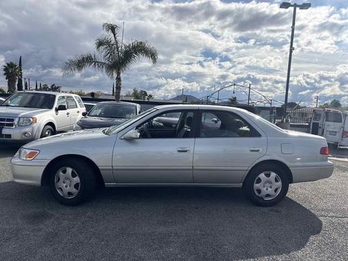 2000 Toyota Camry LE