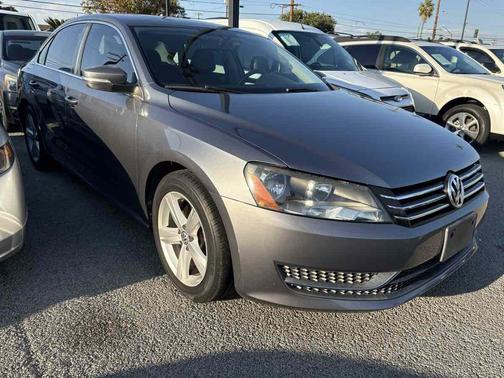 2013 Volkswagen Passat 2.5 SE