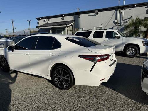 2018 Toyota Camry LE