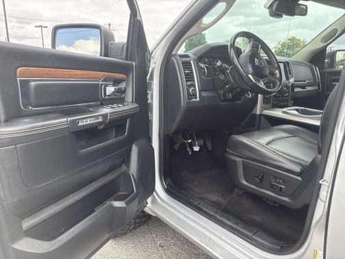 2016 RAM 1500 Laramie