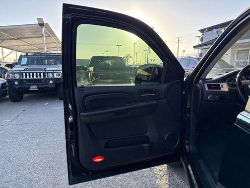 Black Raven 2009 Cadillac Escalade ESV Standard