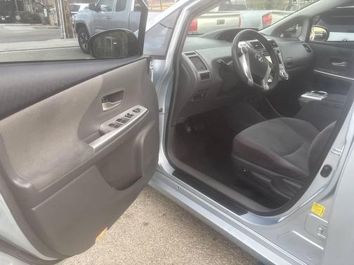 2012 Toyota Prius v Two