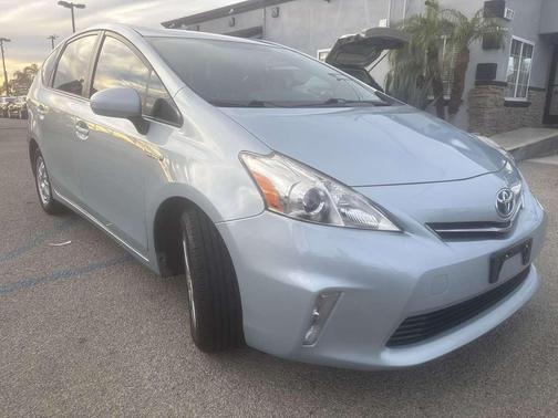2012 Toyota Prius v Two