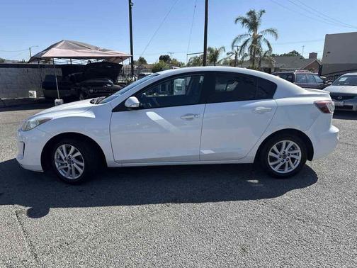 Crystal White Pearl Mica 2013 Mazda Mazda3 s Grand Touring