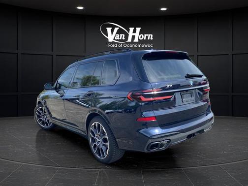 Carbon Black Metallic 2024 BMW X7 M60i