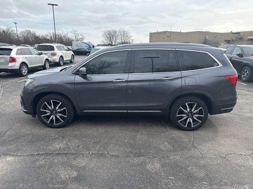 Modern Steel Metallic 2020 Honda Pilot Touring 8-Passenger