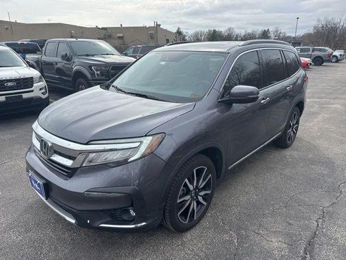 Modern Steel Metallic 2020 Honda Pilot Touring 8-Passenger