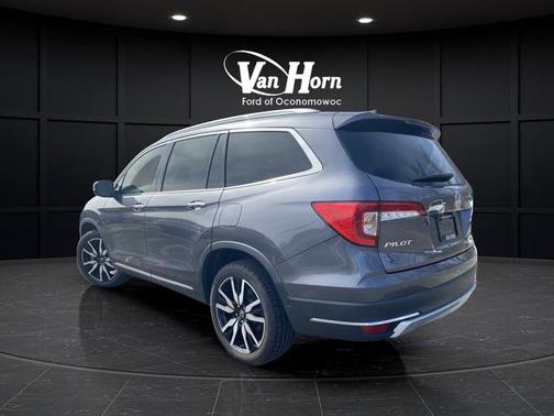 Modern Steel Metallic 2020 Honda Pilot Touring 8-Passenger