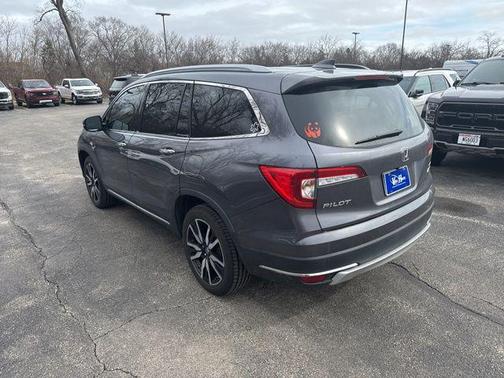 Modern Steel Metallic 2020 Honda Pilot Touring 8-Passenger