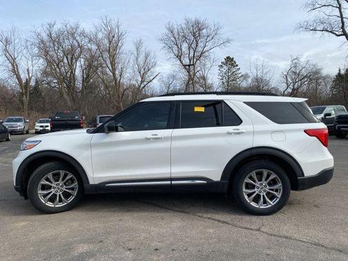 Star White Metallic Tri-Coat 2020 Ford Explorer XLT