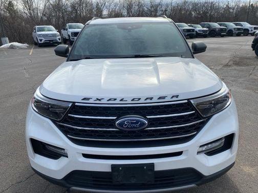 Star White Metallic Tri-Coat 2020 Ford Explorer XLT