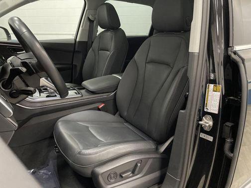 2023 Audi Q7 55 Prestige