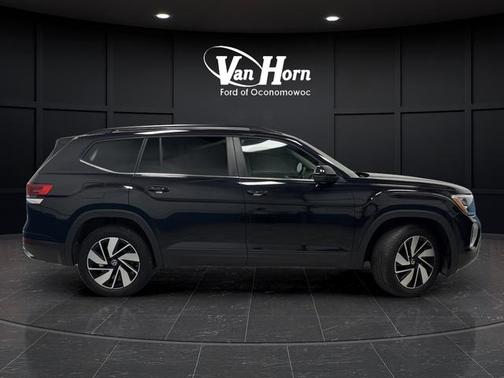 2024 Volkswagen Atlas 2.0T SE w/Technology 4MOTION