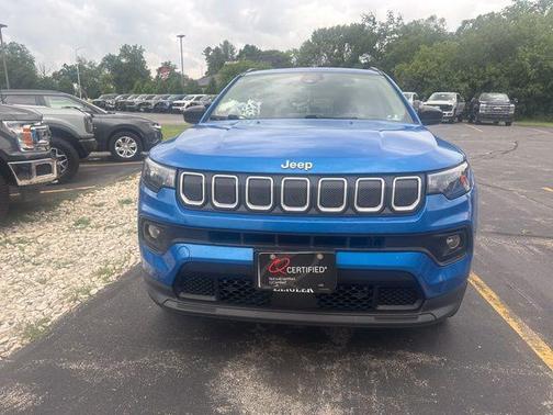 2022 Jeep Compass Latitude Lux
