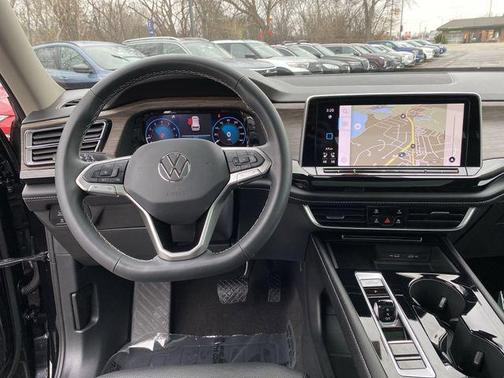 2024 Volkswagen Atlas 2.0T SEL