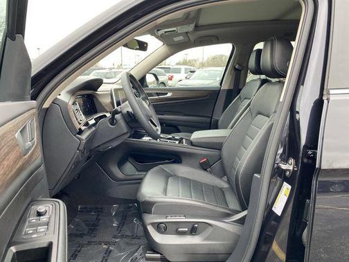 2024 Volkswagen Atlas 2.0T SEL