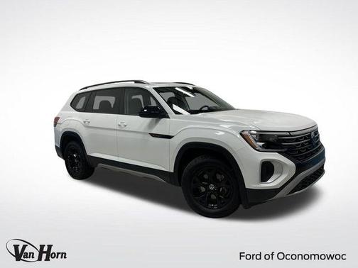 2024 Volkswagen Atlas 2.0T SE w/Technology 4MOTION
