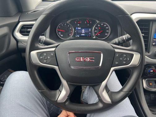 2023 GMC Acadia AWD SLE